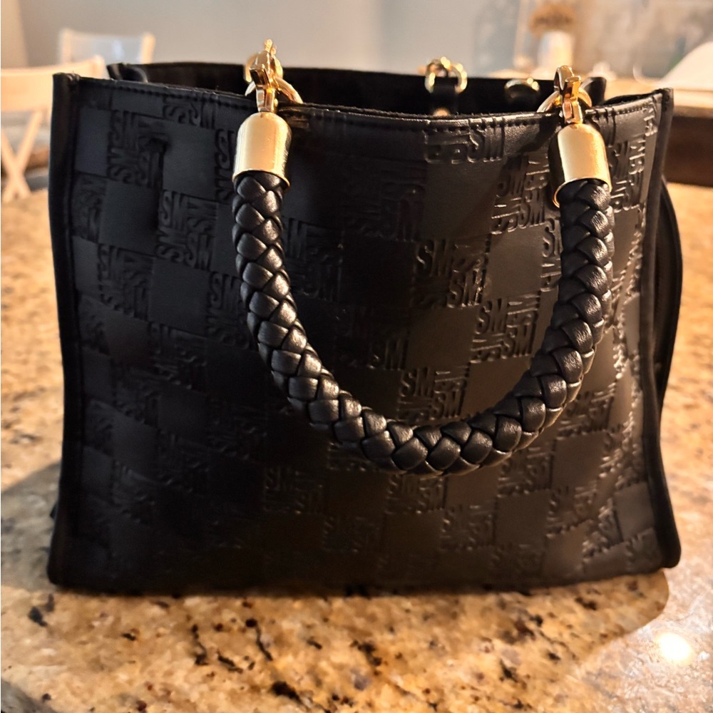Elegant Black Handbag